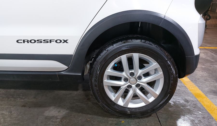 Volkswagen Crossfox 1.6 CROSSFOX QUEMACOCOS MT Hatchback 2016