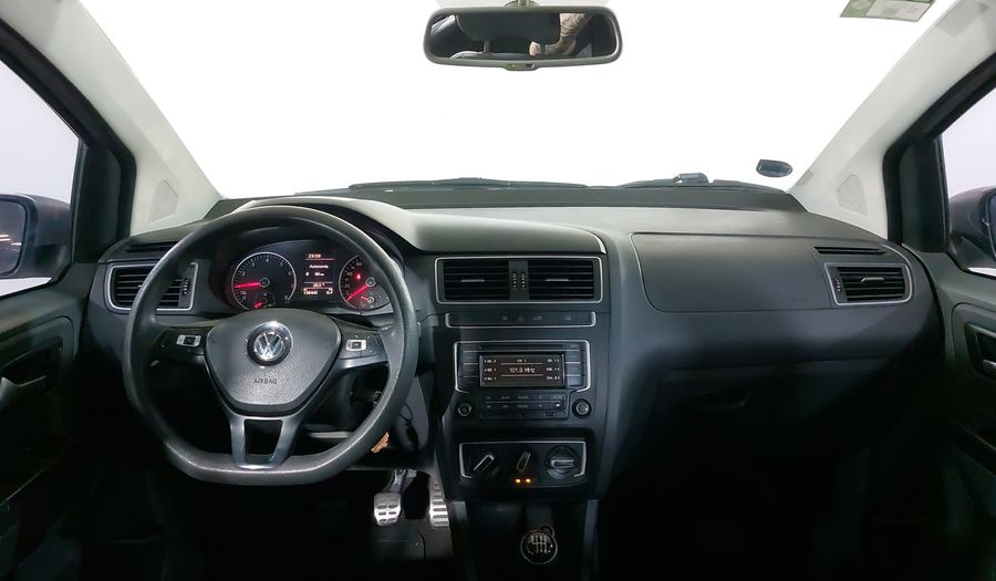 Volkswagen Crossfox 1.6 CROSSFOX QUEMACOCOS MT Hatchback 2016