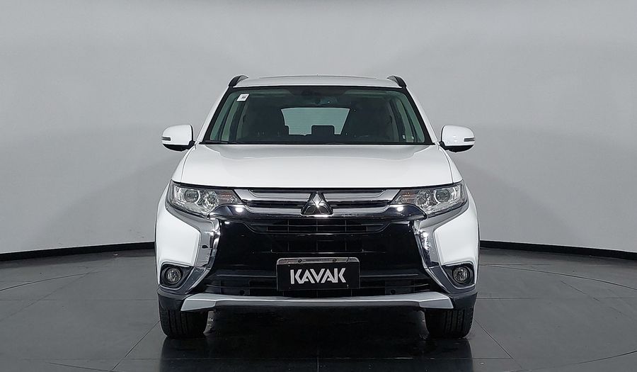 Mitsubishi Outlander AUTOMATICO GASOLINA Suv 2016