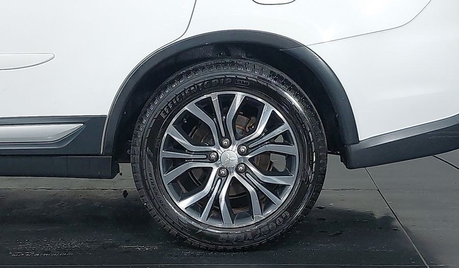 Mitsubishi Outlander AUTOMATICO GASOLINA Suv 2016