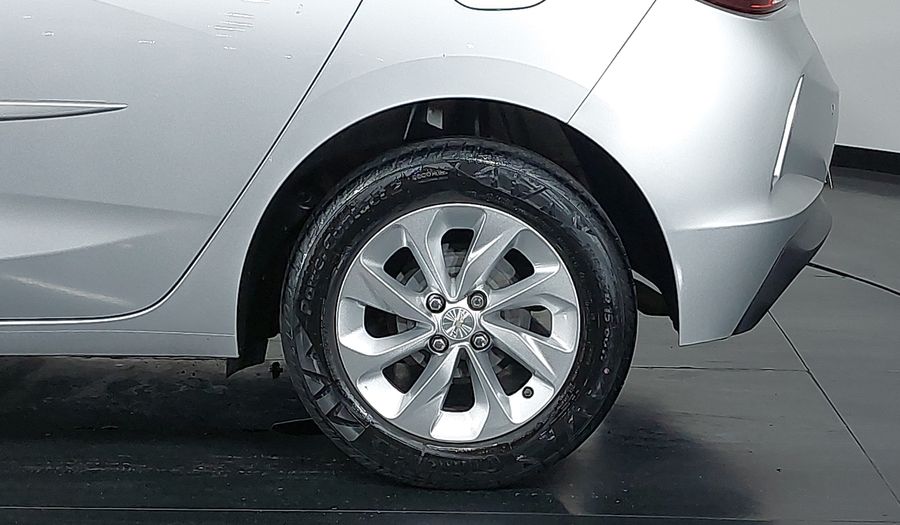 Chevrolet Onix TURBO  LTZ Hatchback 2020