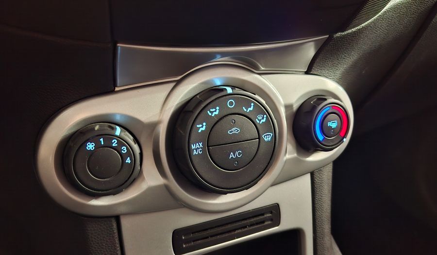 Ford Fiesta Kinetic Design 1.6 S Hatchback 2017