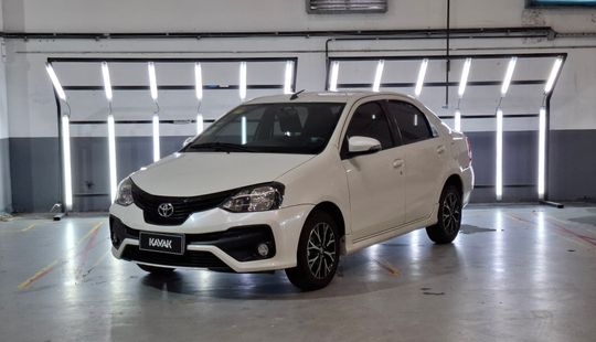 Toyota • Etios