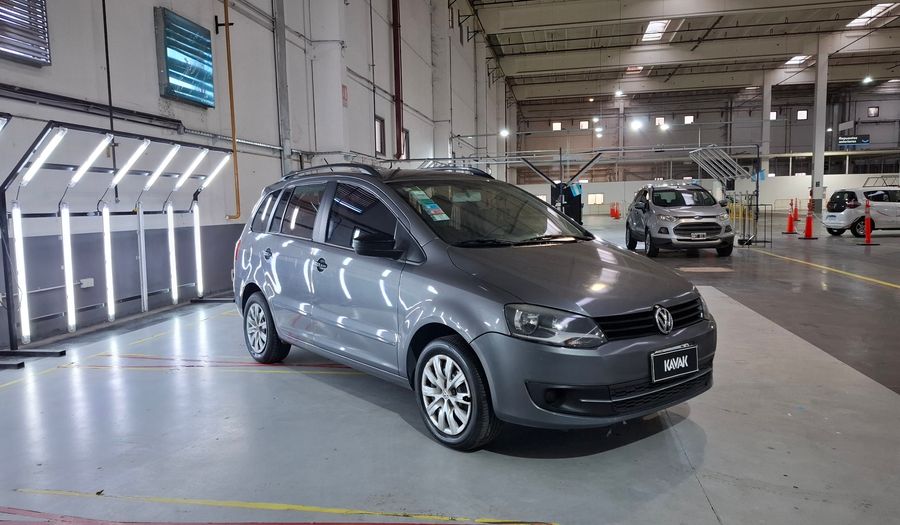 Volkswagen Suran 1.6 COMFORTLINE MT Minivan 2012