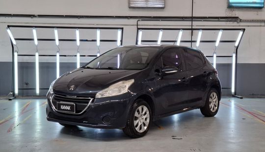 Peugeot • 208