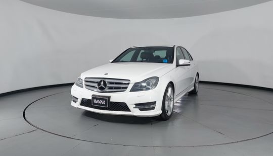 Mercedes Benz • Clase C