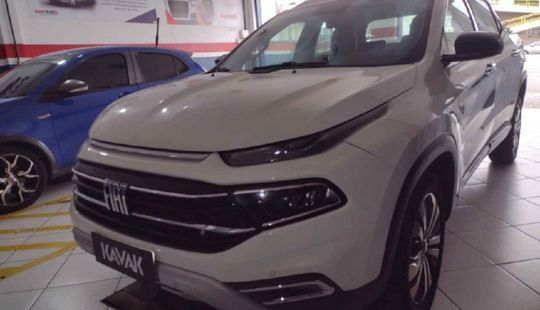 Fiat • Toro