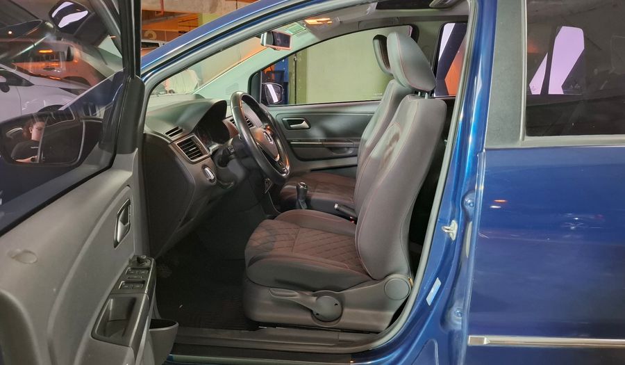 Volkswagen Suran 1.6 16V HIGHLINE Wagon 2016
