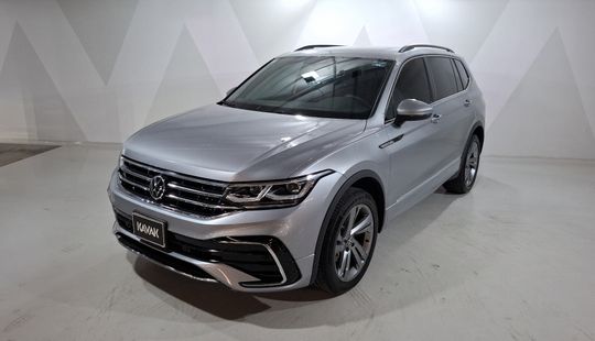 Volkswagen • Tiguan