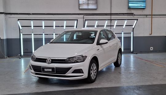 Volkswagen • Polo