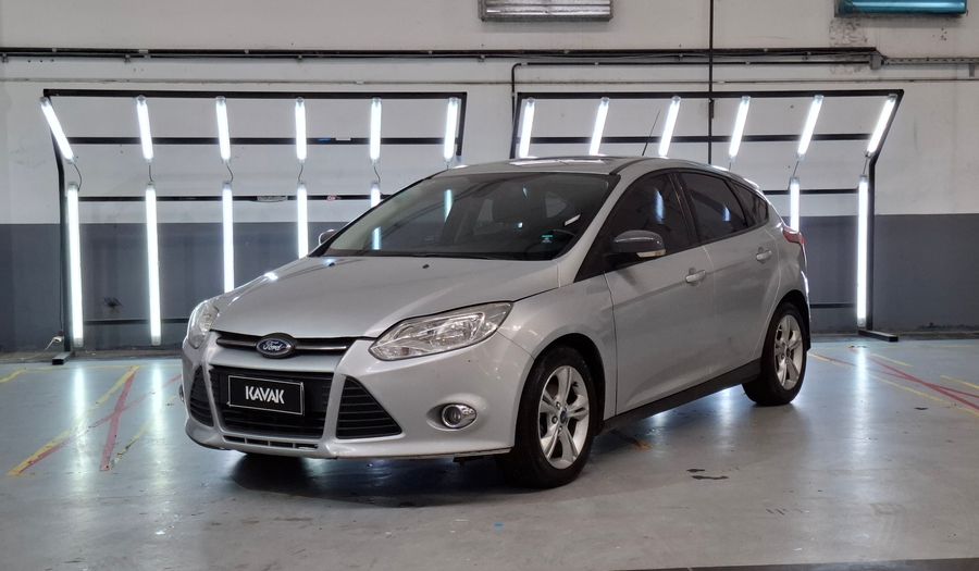 Ford Focus Iii 2.0 SE PLUS Hatchback 2013