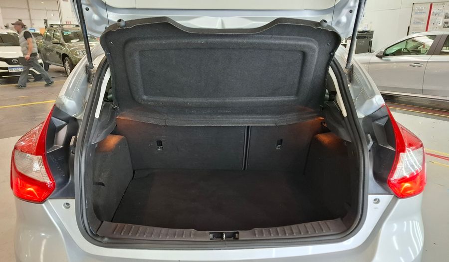 Ford Focus Iii 2.0 SE PLUS Hatchback 2013