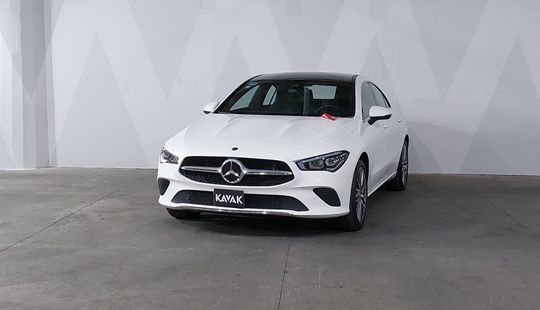 Mercedes Benz • Clase CLA
