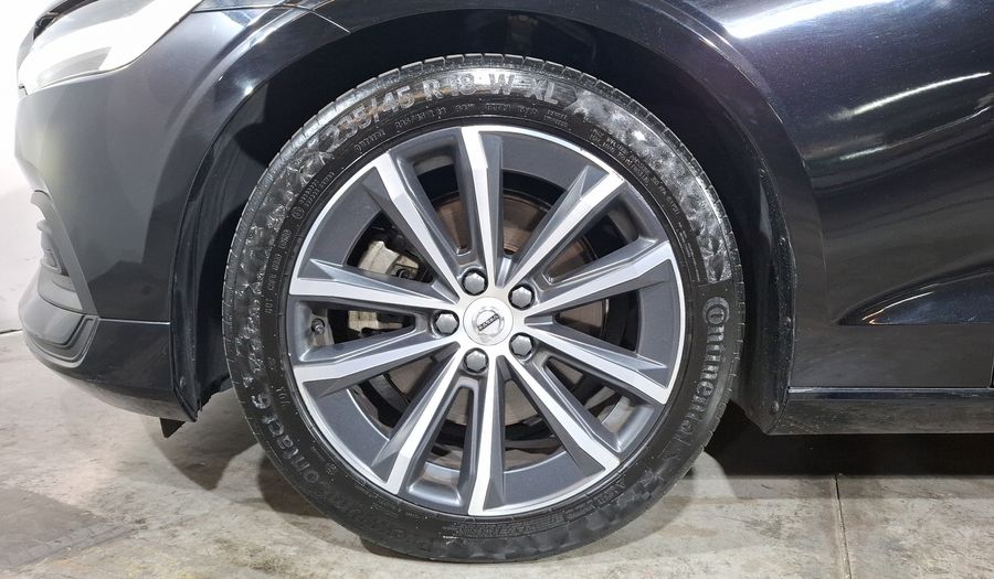 Volvo S60 2.0 T5 MOMENTUM AUTO Sedan 2021
