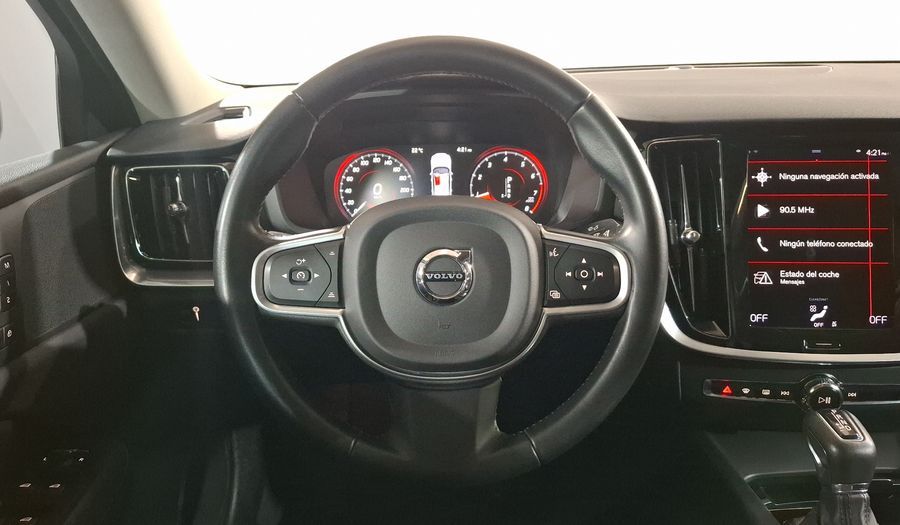 Volvo S60 2.0 T5 MOMENTUM AUTO Sedan 2021