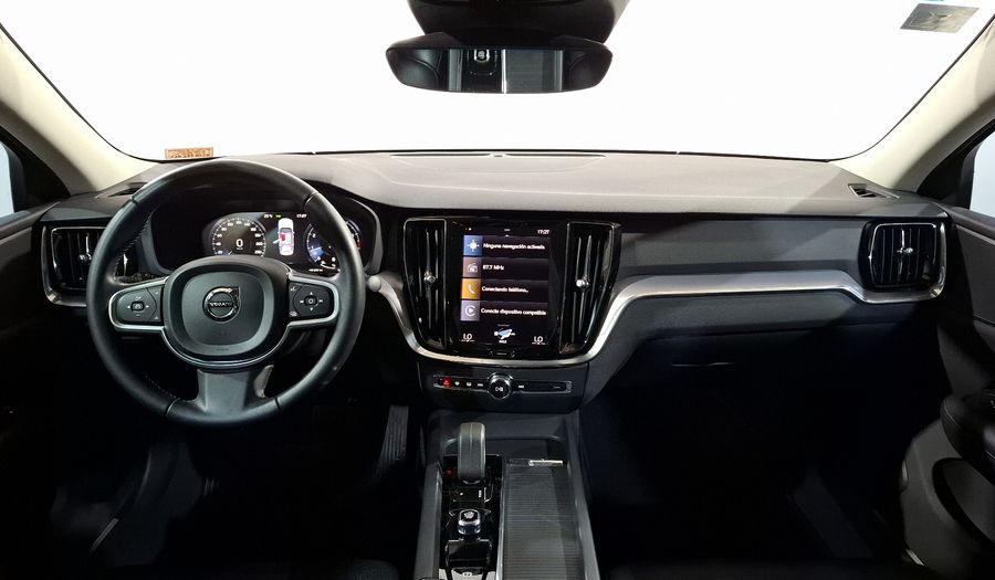Volvo S60 2.0 B4 MHEV MOMENTUM AUTO Sedan 2022