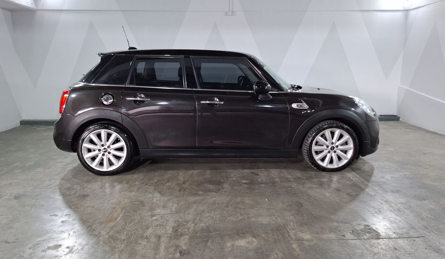 Mini Cooper S 2.0 COOPER CHILI AT Hatchback 2016