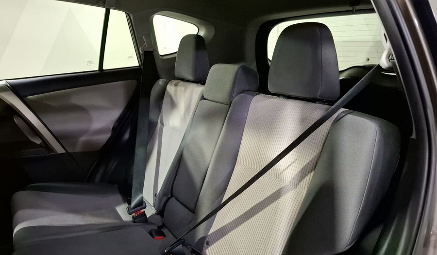 Toyota Rav4 2.5 LE AT Suv 2015