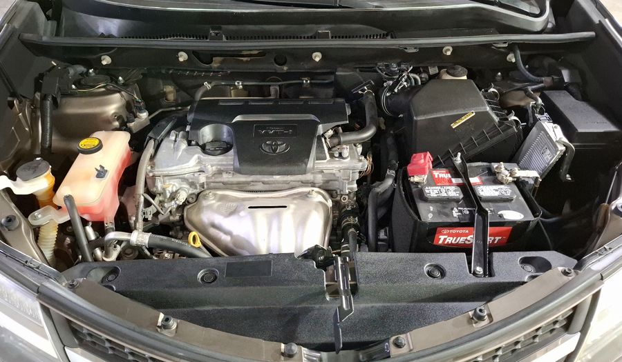 Toyota Rav4 2.5 LE AT Suv 2015