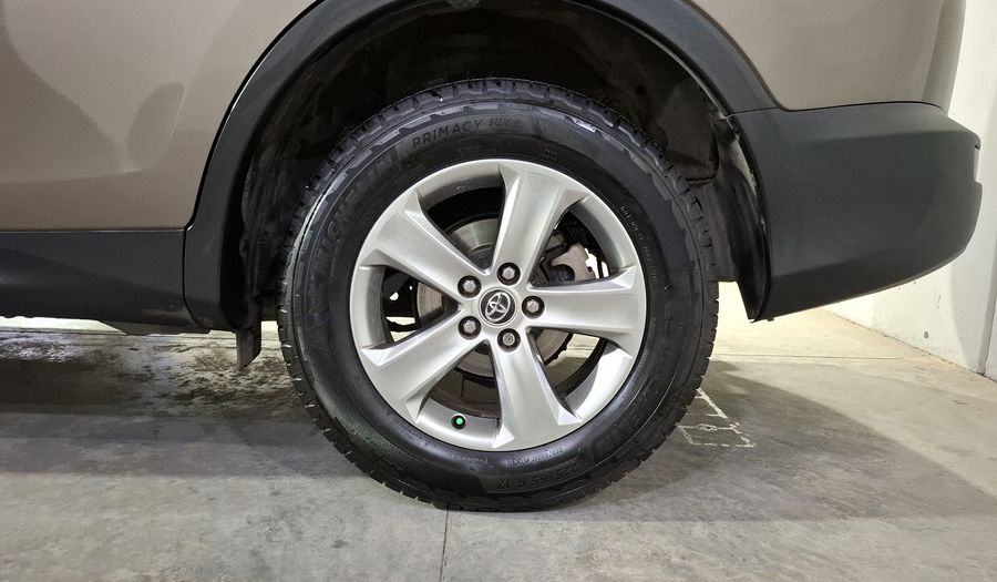 Toyota Rav4 2.5 LE AT Suv 2015