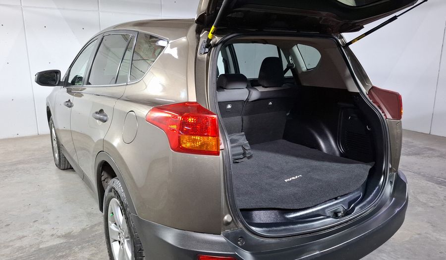 Toyota Rav4 2.5 LE AT Suv 2015