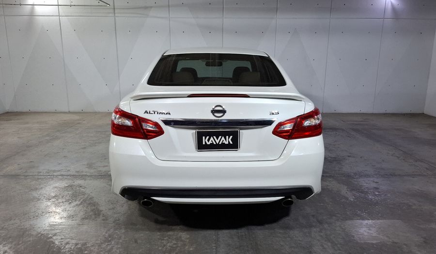 Nissan Altima 3.5 EXCLUSIVE CVT Sedan 2017