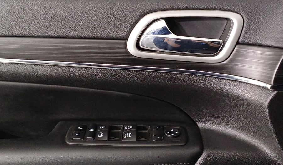 Jeep Grand Cherokee 3.6 LIMITED LUJO V6 AUTO Suv 2022