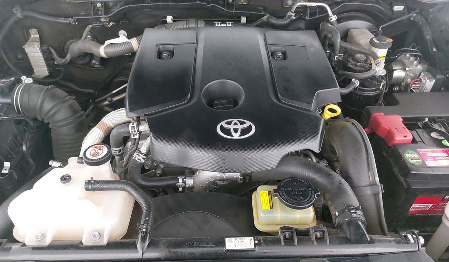 Toyota Hilux 2.8 DOBLE CABINA DSL (D-CAB DIESEL AT) Pickup 2018