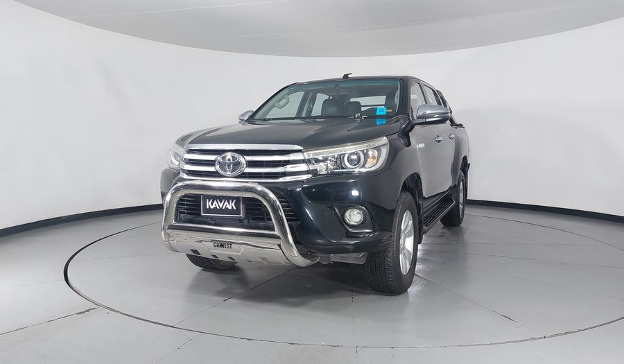 Toyota Hilux 2.8 DOBLE CABINA DSL (D-CAB DIESEL AT) Pickup 2018