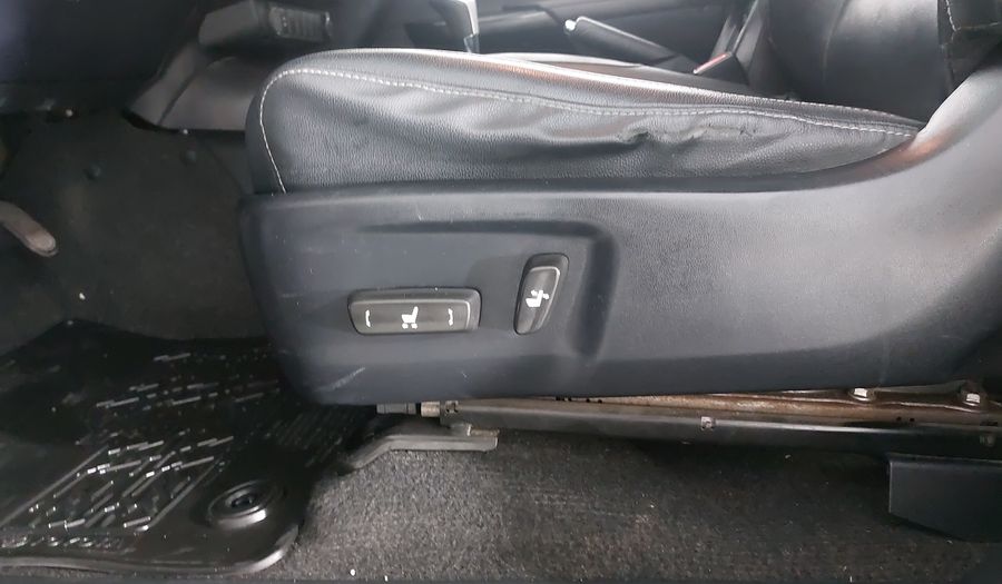 Toyota Hilux 2.8 DOBLE CABINA DSL (D-CAB DIESEL AT) Pickup 2018