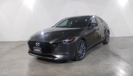 Mazda • Mazda 3