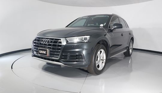 Audi • Q5