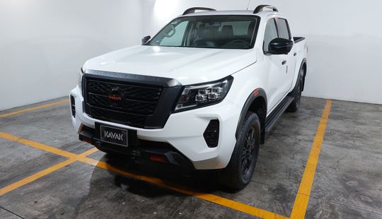 Nissan • Frontier