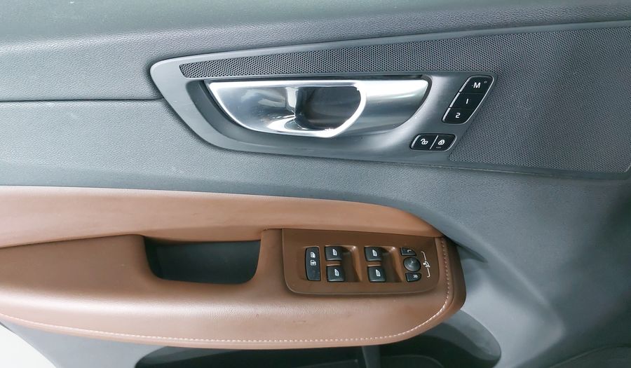 Volvo Xc60 2.0 B6 MHEV ULTIMATE AUTO AWD Suv 2023