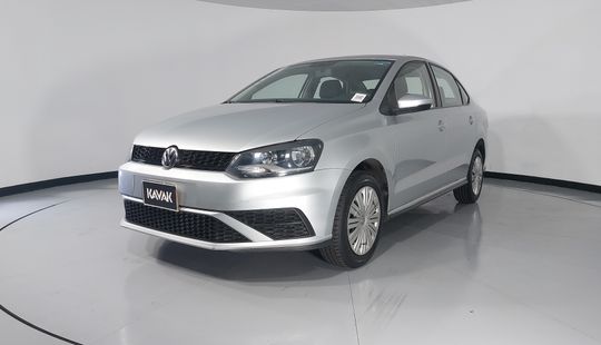 Volkswagen • Vento