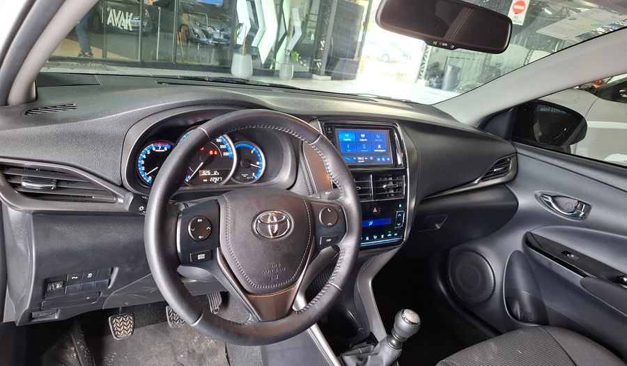Toyota Yaris 1.5 XLS Sedan 2024