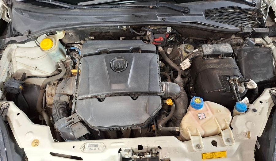Fiat Punto 1.6 16V SPORTING 5P Hatchback 2014
