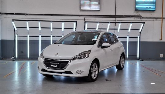 Peugeot • 208