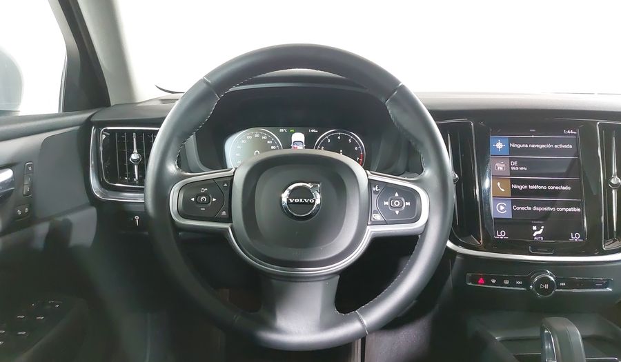 Volvo S60 2.0 B4 MHEV MOMENTUM AUTO Sedan 2022