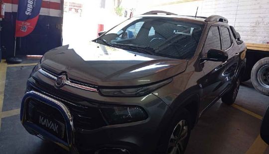 Fiat • Toro