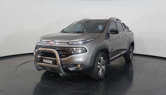 Fiat • Toro