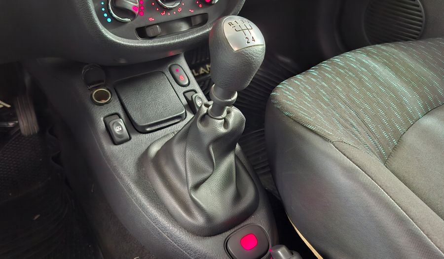 Renault Clio 1.1 DYNAMIQUE Hatchback 2015