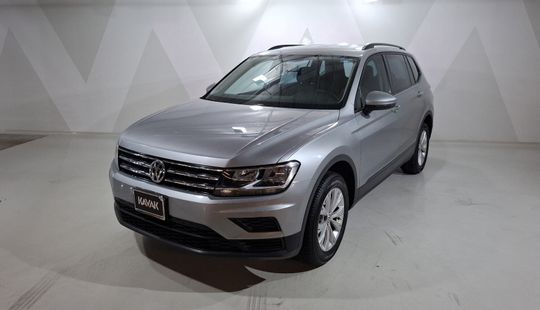 2020 • 54,041 km • Automático