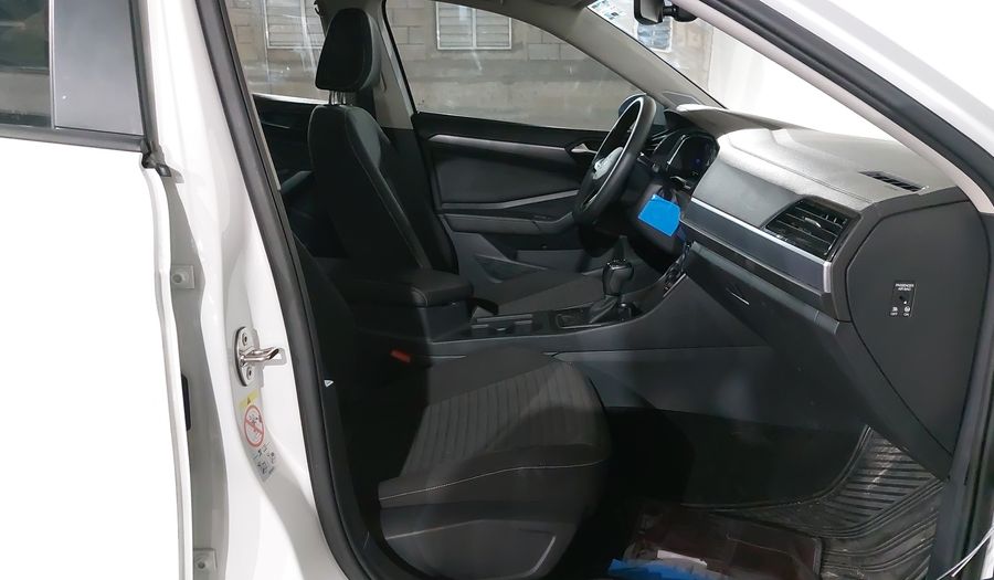 Volkswagen Jetta 1.4 COMFORTLINE AUTO Sedan 2023