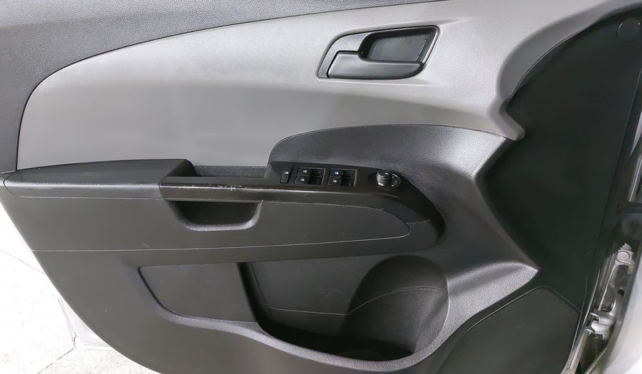 Chevrolet Sonic 1.6 MT D LT Sedan 2016