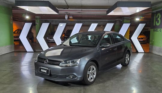 Volkswagen • Vento