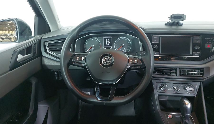 Volkswagen Polo 200 TSI COMFORTLINE Hatchback 2020