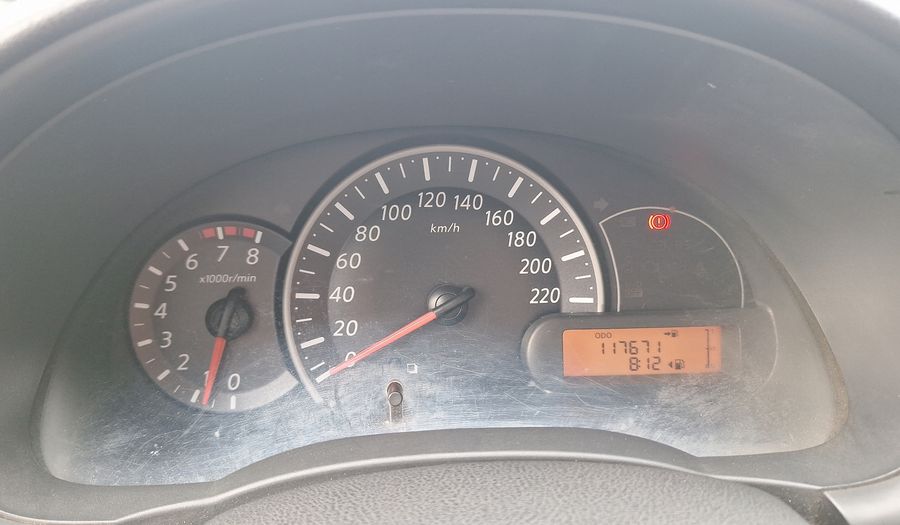 Nissan March 1.6 SENCE AC Hatchback 2013