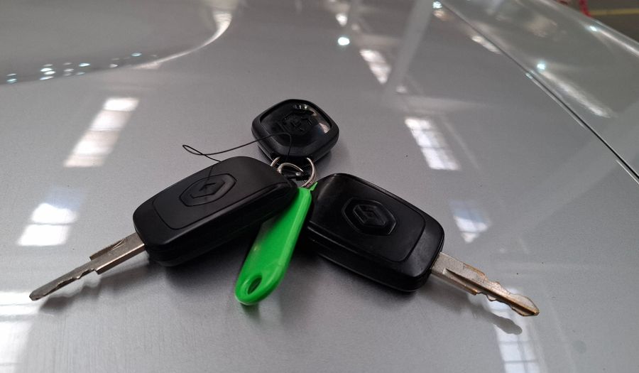 Renault Kwid 1.0 INTENS Hatchback 2019