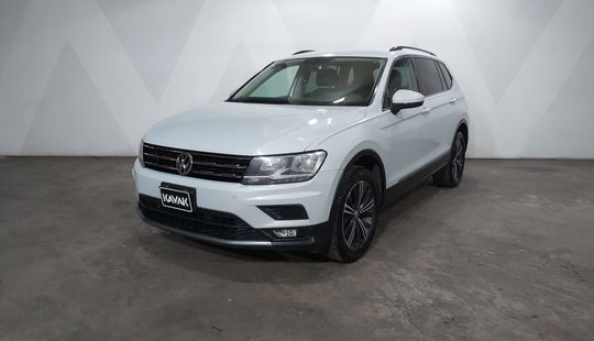 Volkswagen • Tiguan